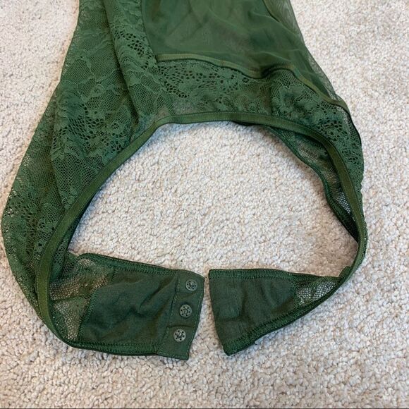 Victoria’s Secret green lace teddy bodysuit NWOT - Picture 5 of 8